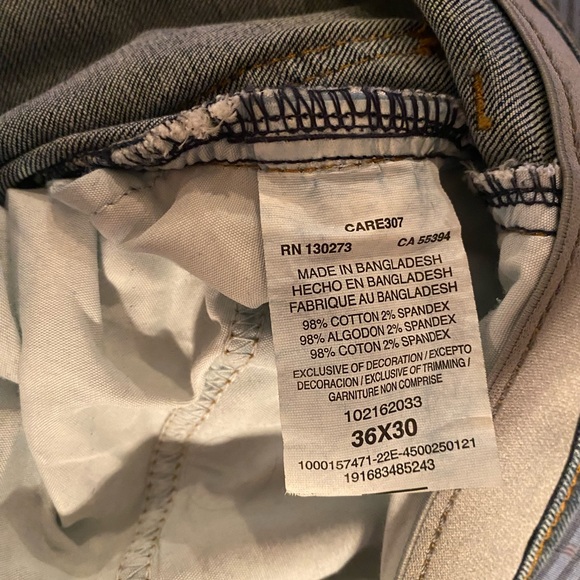 Lee Jeans Straight Taper 36x30 Great, jeans and very lightly used! - Picture 6 of 7